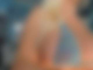 adrianna777's Live Sex Cam Show
