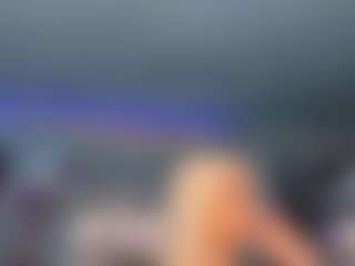 adrianna777's Live Sex Cam Show