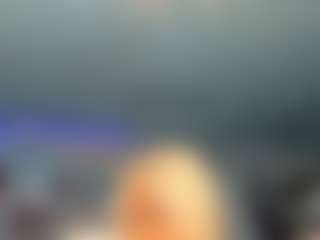 adrianna777's Live Sex Cam Show