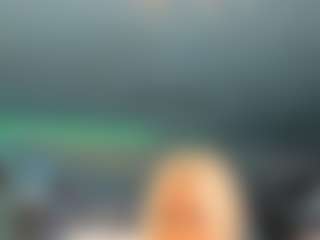 adrianna777's Live Sex Cam Show