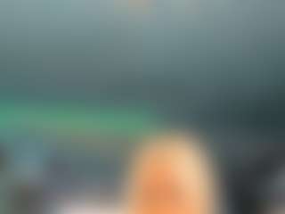 adrianna777's Live Sex Cam Show
