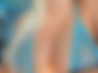 adrianna777's Live Sex Cam Show