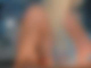 adrianna777's Live Sex Cam Show