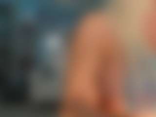 adrianna777's Live Sex Cam Show