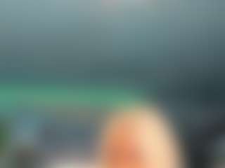 adrianna777's Live Sex Cam Show