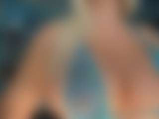 adrianna777's Live Sex Cam Show