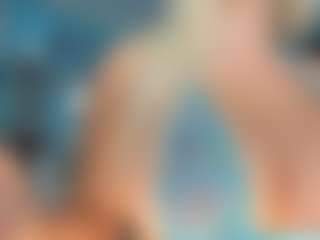 adrianna777's Live Sex Cam Show