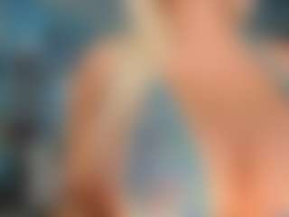 adrianna777's Live Sex Cam Show