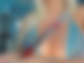 adrianna777's Live Sex Cam Show