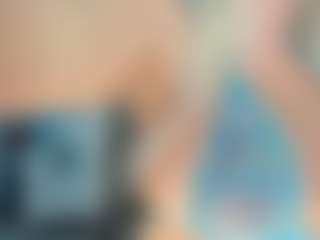 adrianna777's Live Sex Cam Show