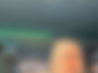 adrianna777's Live Sex Cam Show