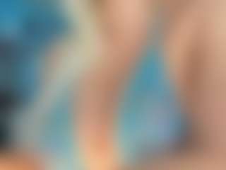 adrianna777's Live Sex Cam Show