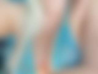 adrianna777's Live Sex Cam Show