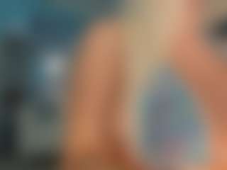adrianna777's Live Sex Cam Show