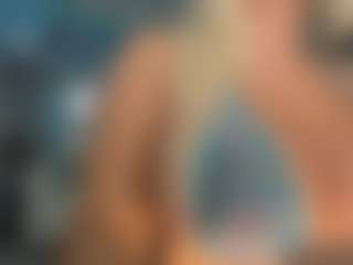 adrianna777's Live Sex Cam Show