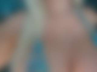 adrianna777's Live Sex Cam Show
