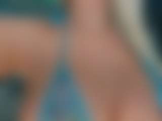 adrianna777's Live Sex Cam Show