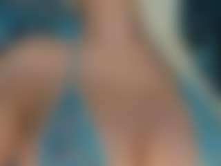 adrianna777's Live Sex Cam Show