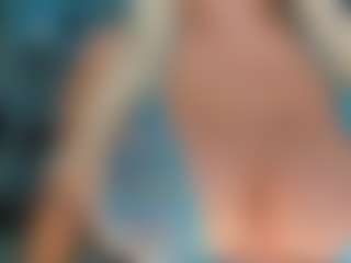 adrianna777's Live Sex Cam Show