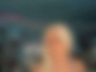 adrianna777's Live Sex Cam Show