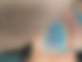 adrianna777's Live Sex Cam Show