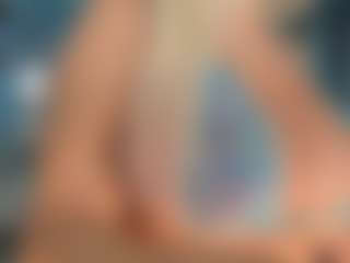 adrianna777's Live Sex Cam Show