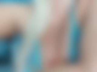 adrianna777's Live Sex Cam Show