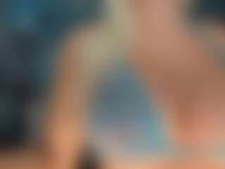 adrianna777's Live Sex Cam Show