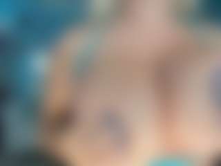 adrianna777's Live Sex Cam Show