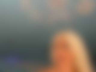 adrianna777's Live Sex Cam Show