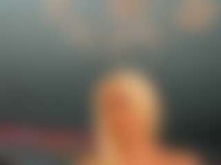 adrianna777's Live Sex Cam Show