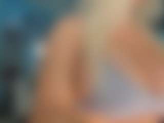 adrianna777's Live Sex Cam Show