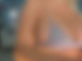 adrianna777's Live Sex Cam Show