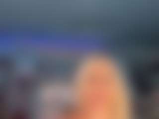 adrianna777's Live Sex Cam Show