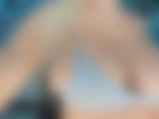 adrianna777's Live Sex Cam Show