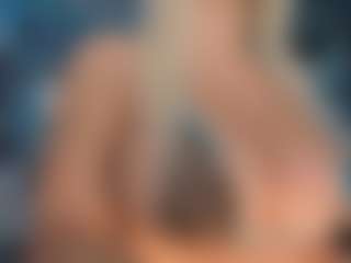 adrianna777's Live Sex Cam Show