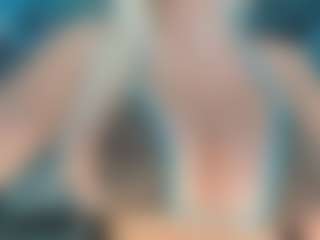 adrianna777's Live Sex Cam Show