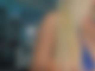adrianna777's Live Sex Cam Show