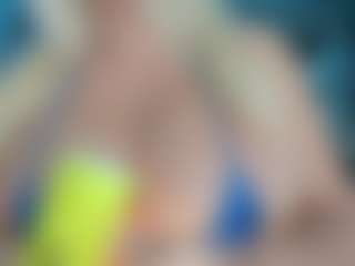 adrianna777's Live Sex Cam Show