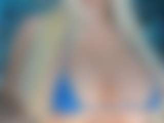 adrianna777's Live Sex Cam Show