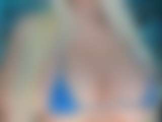 adrianna777's Live Sex Cam Show