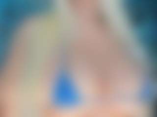 adrianna777's Live Sex Cam Show