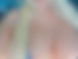 adrianna777's Live Sex Cam Show