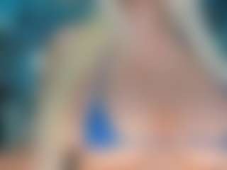 adrianna777's Live Sex Cam Show