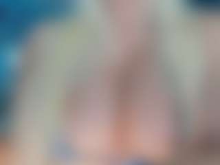adrianna777's Live Sex Cam Show