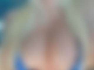 adrianna777's Live Sex Cam Show