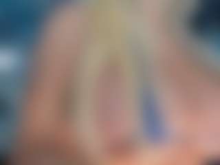adrianna777's Live Sex Cam Show