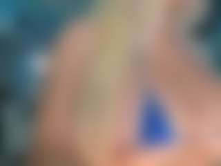 adrianna777's Live Sex Cam Show