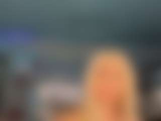 adrianna777's Live Sex Cam Show