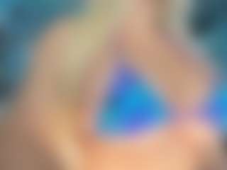 adrianna777's Live Sex Cam Show